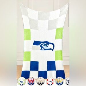 NWT NFL SEATTLE SEAHAWKS the Styled Collection Blanket